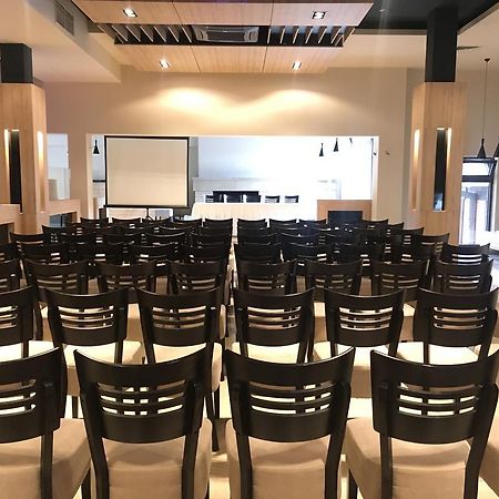 Sumarice Hotel Kragujevac Eksteriør billede